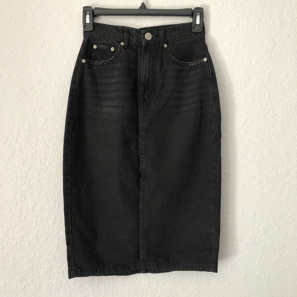 H&M Divided Knee Length Skirt
